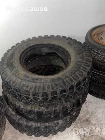 Гуми / джанти / гуми с джанти УАЗ, снимка 3 - Гуми и джанти - 51156847