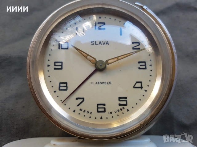 Часовник будилник Слава глобус, снимка 2 - Антикварни и старинни предмети - 52649796