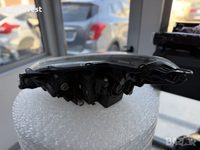 Оригинални Фарове с Лупа и LED Дневни за Toyota Yaris (2017-2020) Комплект или Бройка, снимка 6 - Автомобили и джипове - 56009501