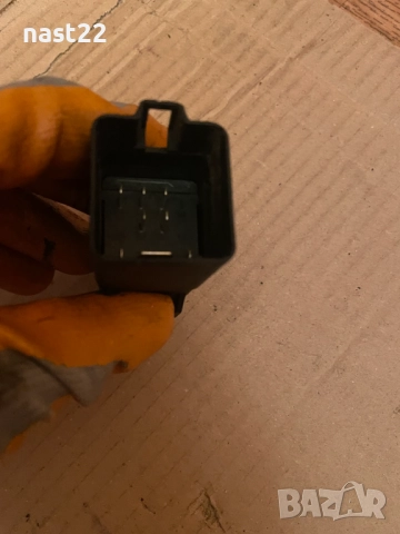 Реле за свещи 045907282А Фолксваген,Ауди,Сеат,Поло, снимка 2 - Части - 52257323