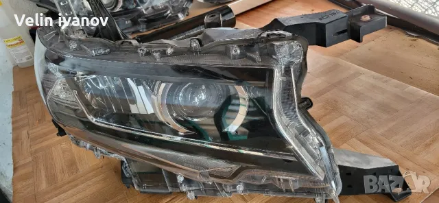 десен фар за тойота Land Cruser, снимка 3 - Части - 47562676