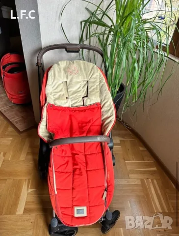 Бебешка количка Cybex Priam 4, снимка 3 - Детски колички - 56364687