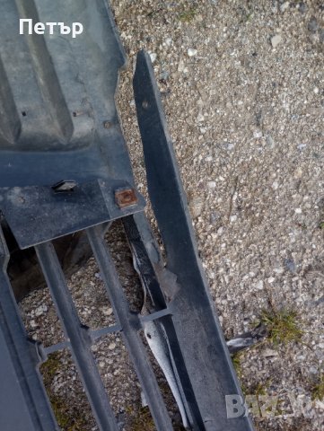 Предна броня Опел виваро 2002-2006г, снимка 4 - Части - 40378497