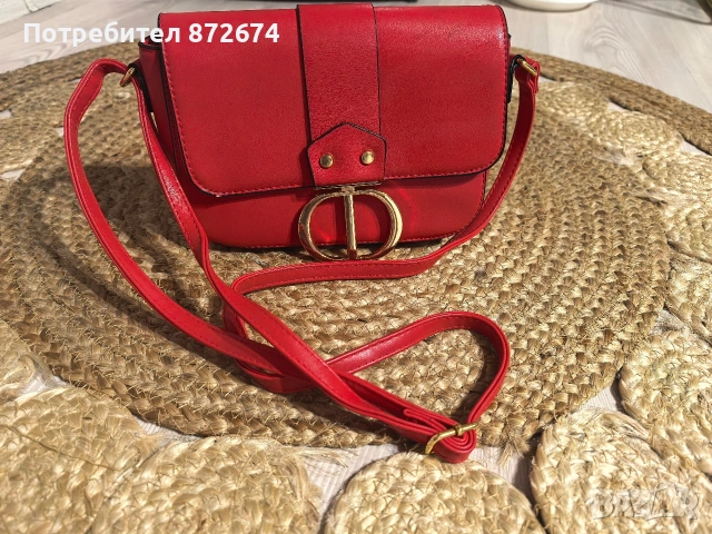 Дамска чанта /клъч червена, снимка 4 - Чанти - 53170629