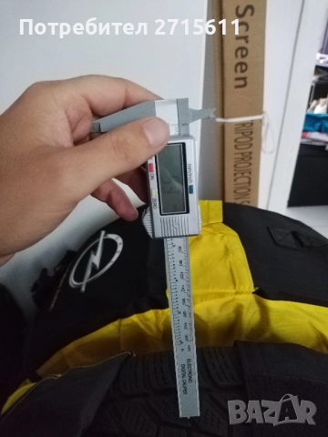 Премиум зимни гуми Hankook Icept Evo3 235 45 R20 Дот 2022 6мм грайфер, снимка 5 - Гуми и джанти - 52158981