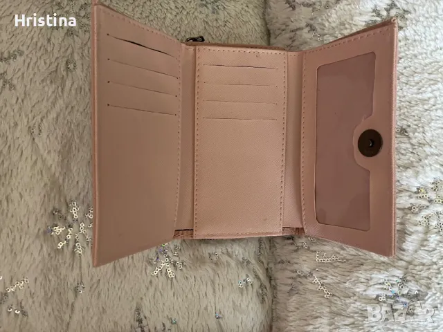 Дамски розов портфейл , снимка 4 - Портфейли, портмонета - 49106067