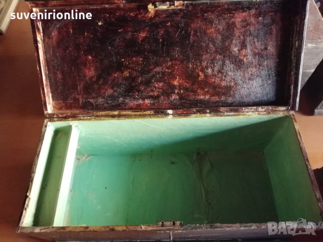 Стар дървен сандък, снимка 2 - Антикварни и старинни предмети - 35763624