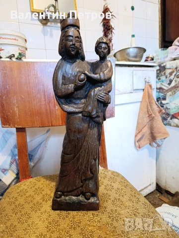 испанска дървена статуетка