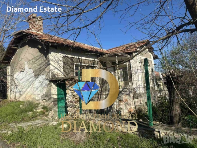 Едноетажна къща с двор в село Златна ливада, общ. Чирпан, снимка 2 - Къщи - 52872827