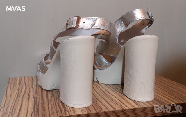 Нови -35% естествена кожа сребърни сандали на платформа и ток 37 38 размер, снимка 3 - Сандали - 41404169