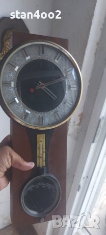 Стар руски стенен часовник Маяк