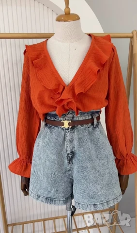 колан от естествена кожа в кутия celine 