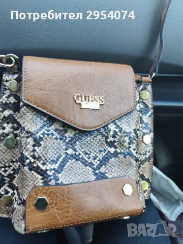 оригинална малка чанта естествена кожа guess 35лв, снимка 2 - Чанти - 50332718