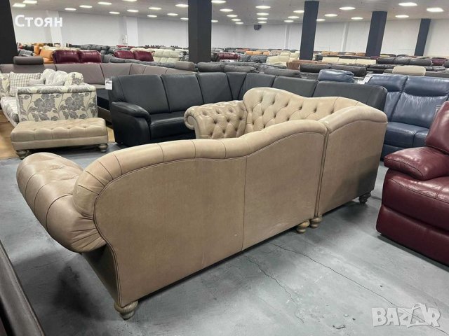 Бежов кожен ъглов диван и табуретка тип Честърфилд, снимка 7 - Дивани и мека мебел - 39712052