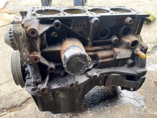 Долна част на двигател, блок за Мазда 323 1.3i, 72кс., 02г., снимка 4 - Части - 34187014