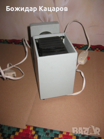 Стар диапроектор Екран, поизведен в СССР. Цена- 14 евро. Пращам по Еконт., снимка 4 - Антикварни и старинни предмети - 53730901