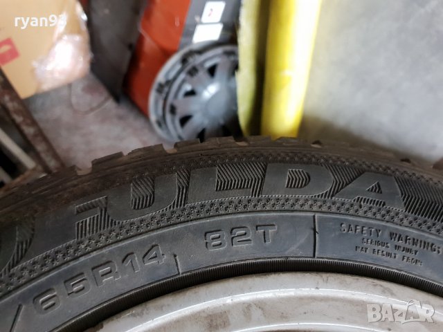 Алуминиеви джанти 14" със зимни гуми 175/65/14, снимка 2 - Гуми и джанти - 44451329