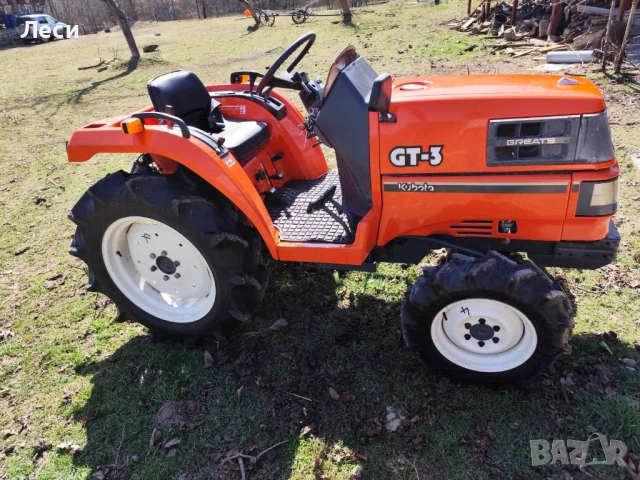 Трактор Kubota GT 3 4х4 23 к.с. с мулчираща косачка и теглич 