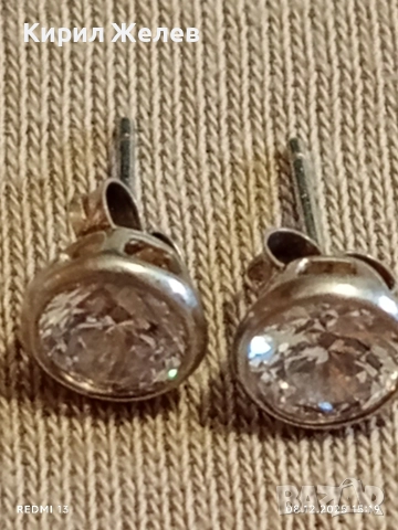 Нежни сребърни обеци с инкрустирани кристали СВАРОВСКИ много красиви 16662, снимка 7 - Обеци - 52691553