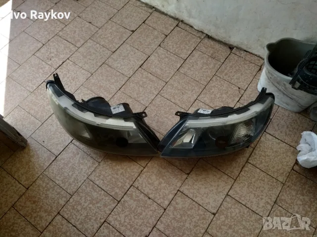 Фар ,комплект за Saab 93,2008г