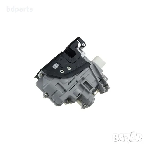 Брава за предна дясна врата VW, Passat B6, Tiguan 5N, Audi A4 A5 Q5 Q7, снимка 2 - Части - 56142170