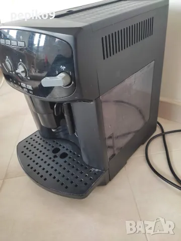 Продавам Употребявана кафемашина робот пълен автомат DELONGHI KAFE KORTINA BLACK, снимка 3 - Кафемашини - 49409268