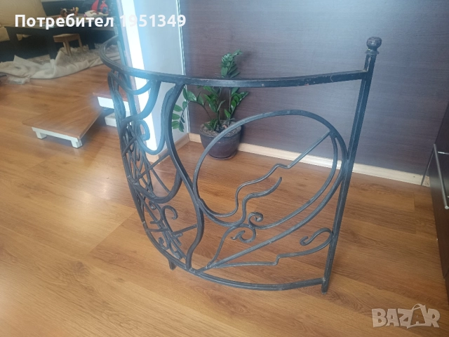 Декоративна предпазна решетка за камина или печка