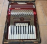 Акордеон Weltmeister 40 баса, снимка 1