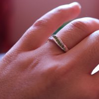 Нежен сребърен пръстен със зелени циркони - модел R049, снимка 2 - Пръстени - 28853533