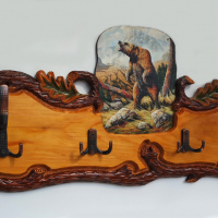 Закачалка с дърворезба и картина - мечка, снимка 1 - Закачалки - 17756900