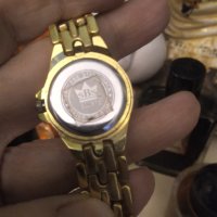 Нов позлатен дамски часовник , снимка 2 - Дамски - 44277755