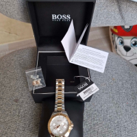 Часовник Hugo boss, снимка 2 - Дамски - 44734940