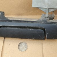 външна дръжка за бмв е34 задна лява врата bmw e34 rear left door handle , снимка 1 - Части - 41881104