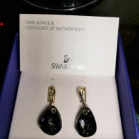 Обеци Сваровски със сертификат за оригиналност НОВИ в кутия Swarovski, снимка 2 - Обеци - 36017298