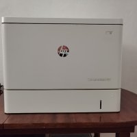 цветен лазерен принтер , снимка 1 - Принтери, копири, скенери - 42248307