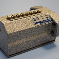 Пистов изключвател Balluff BNS 519-B 8 R 8-50 multiple 8-position limit switch 250VAC, снимка 4 - Резервни части за машини - 42539420