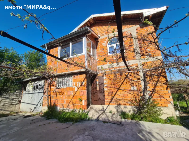 Продава се самостоятелна къща в кв. Изгрев, гр. Хасково, снимка 1