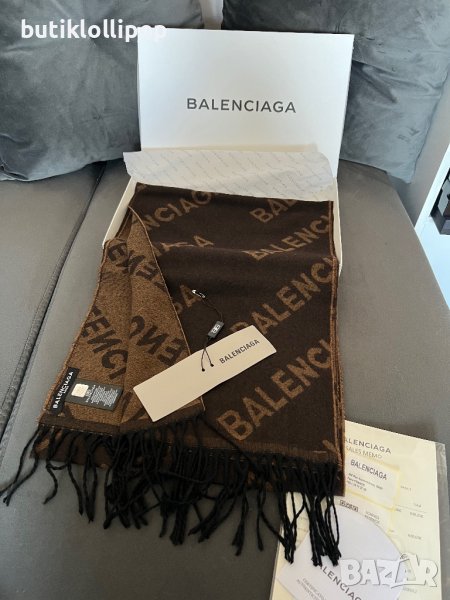 Balenciaga шал с кутия , снимка 1