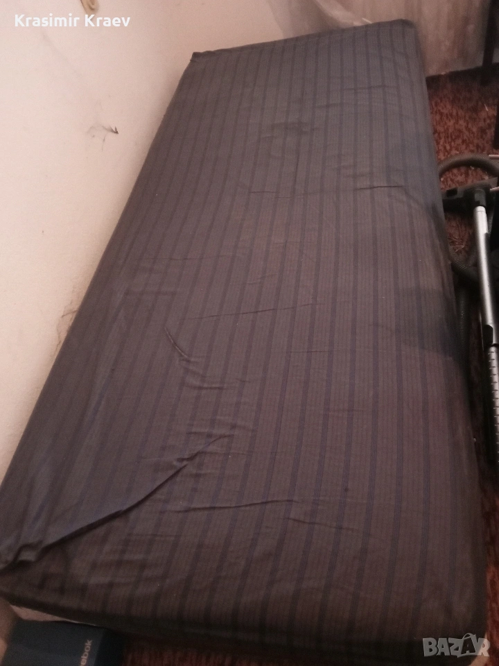 Легла с матраци и механизми във идеално състояние., снимка 1