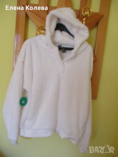 Бяла вълнена блуза, снимка 1