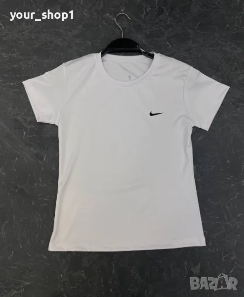 Дамска тениска Nike, снимка 1