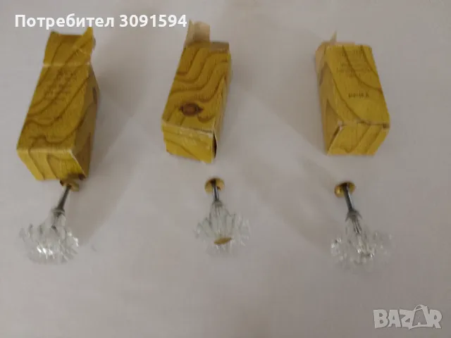 Три винтидж дръжки ,за шкафове , чекмеджета от кристално стъкло от ,произведени във Ленинград 1975г., снимка 6 - Други ценни предмети - 49707389