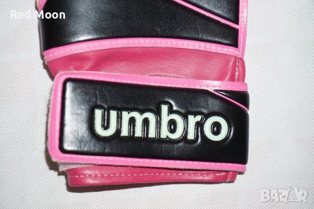 Футболни Дамски ръкавици Umbro Размер 9, снимка 8 - Ръкавици - 42509199