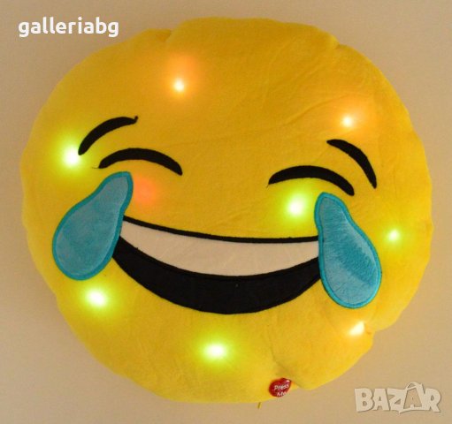 Светещи възглавници емоджи 