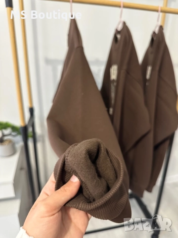 Блуза с готин цип, снимка 2 - Блузи с дълъг ръкав и пуловери - 52745030