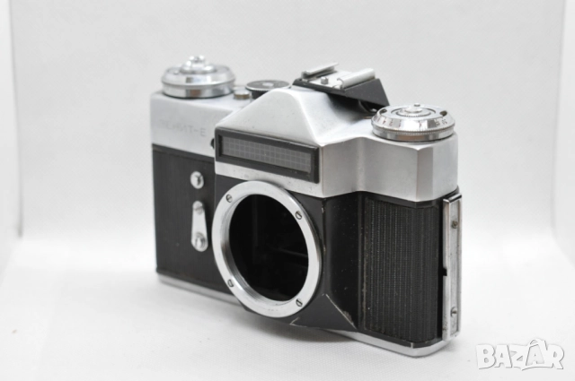 Два фотоапарата Зенит, Zenit, снимка 2 - Фотоапарати - 52390469