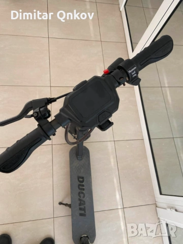 Електирически скутер - тротинетка DUCATI PRO-II PLUS TS, снимка 7 - Мотоциклети и мототехника - 53712487