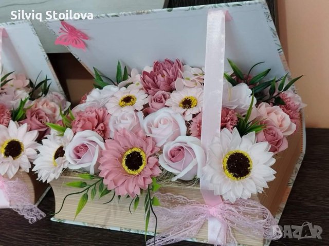 Кутия книга със сапунени цветя страхотен подарък за всеки специален павод, снимка 8 - Подаръци за жени - 40950715