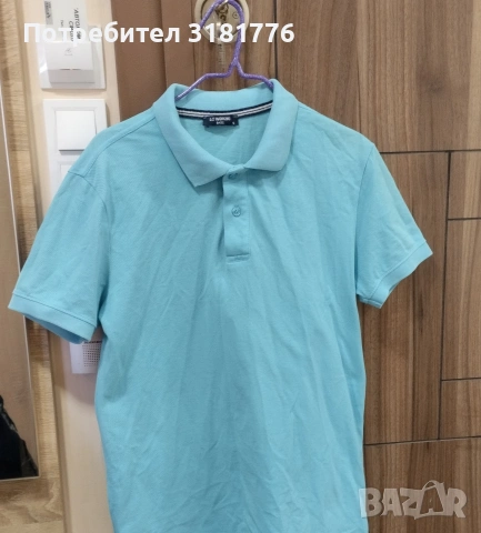 Мъжка блуза с къс ръкав.