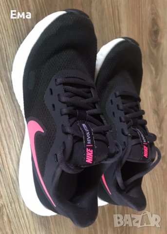 Детски моратонки NIKE, снимка 3 - Детски маратонки - 39850555